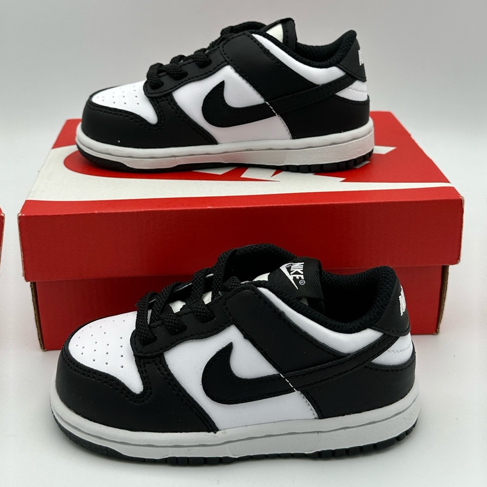 Nike CW1589-100 Dunk Low Black White Size 7c w/Box